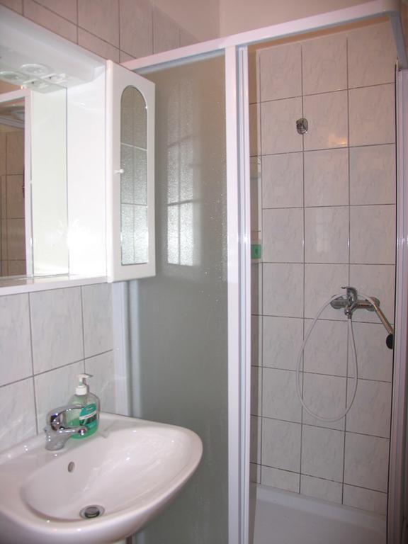 Apartmani Delfin Grebastica Exterior photo